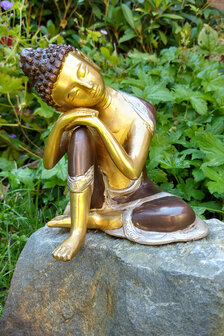 Kneeling Buddha 18 cm.