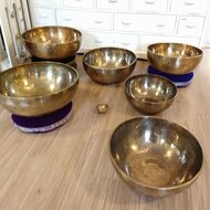 Singing-bowls-bengali-extra-large